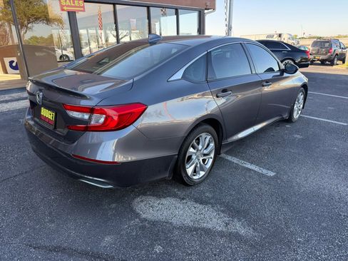 Used 2019 Honda Accord LX image 5