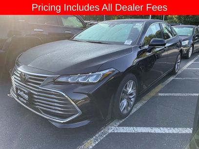 Used 2019 Toyota Avalon XLE w/ Moonroof Package