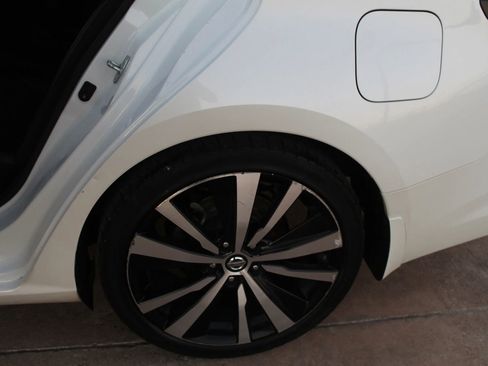 Used 2020 Nissan Altima 2.5 SR image 14