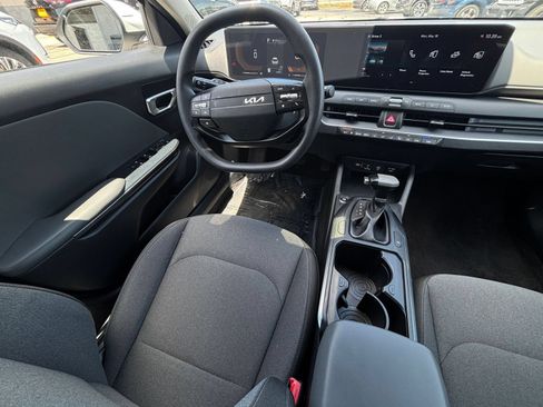 Used 2025 Kia K4 FWD image 34
