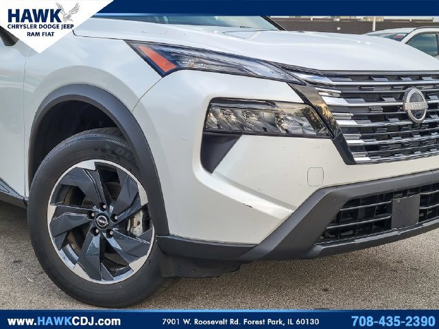 Used 2026 Nissan Rogue SV AWD/4WD image 3