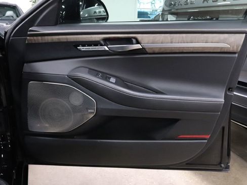 Used 2020 Genesis G90 3.3T Premium image 29