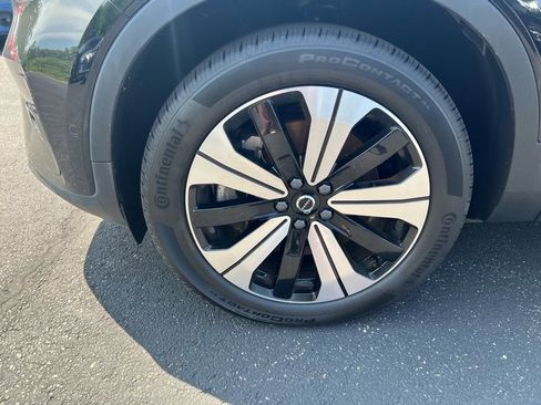 Certified 2023 Volvo C40 P8 Recharge Plus AWD/4WD image 9