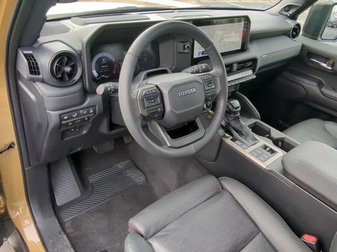 Used 2024 Toyota Land Cruiser image 9