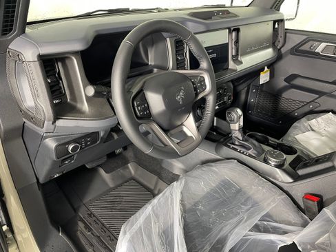 New 2025 Ford Bronco Big Bend image 2