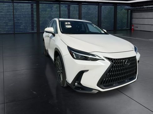 Certified 2025 Lexus NX 350 AWD w/ Accessory Package (K3) image 3