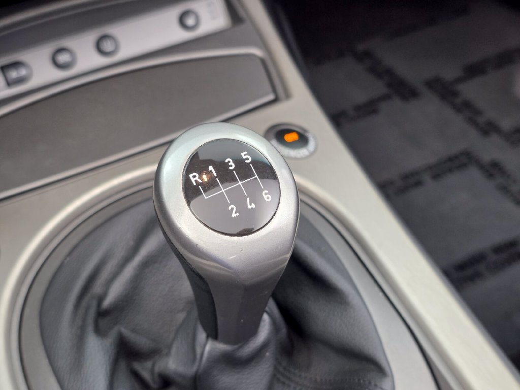 Used 2004 BMW Z4 3.0i RWD image 22