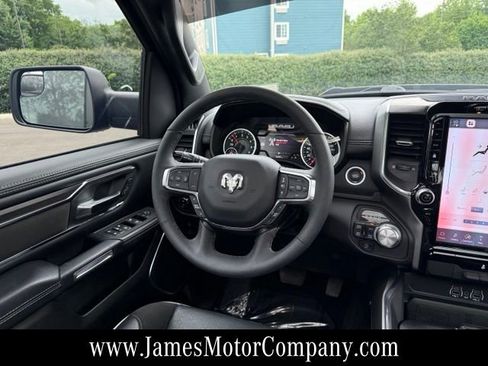 Used 2025 RAM 1500 Laramie w/ Sport Appearance Package AWD/4WD image 15