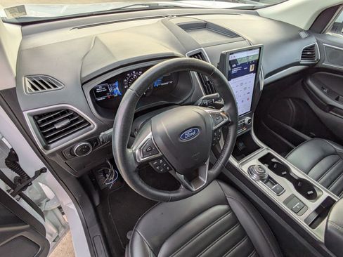 Used 2024 Ford Edge SEL image 13