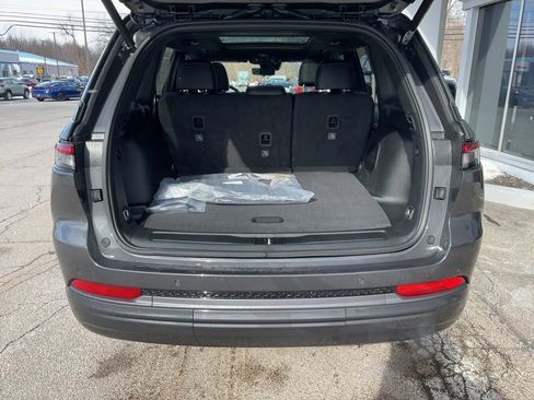 New 2026 Jeep Grand Cherokee Limited image 14