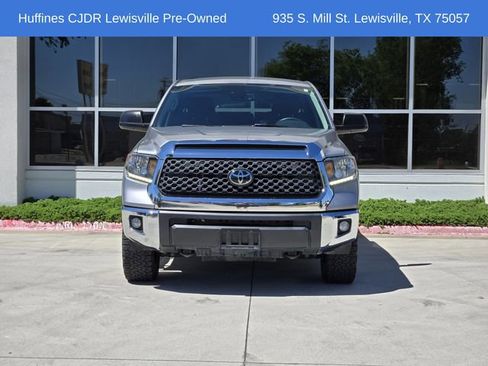 Used 2020 Toyota Tundra SR5 w/ SR5 Upgrade Package image 2