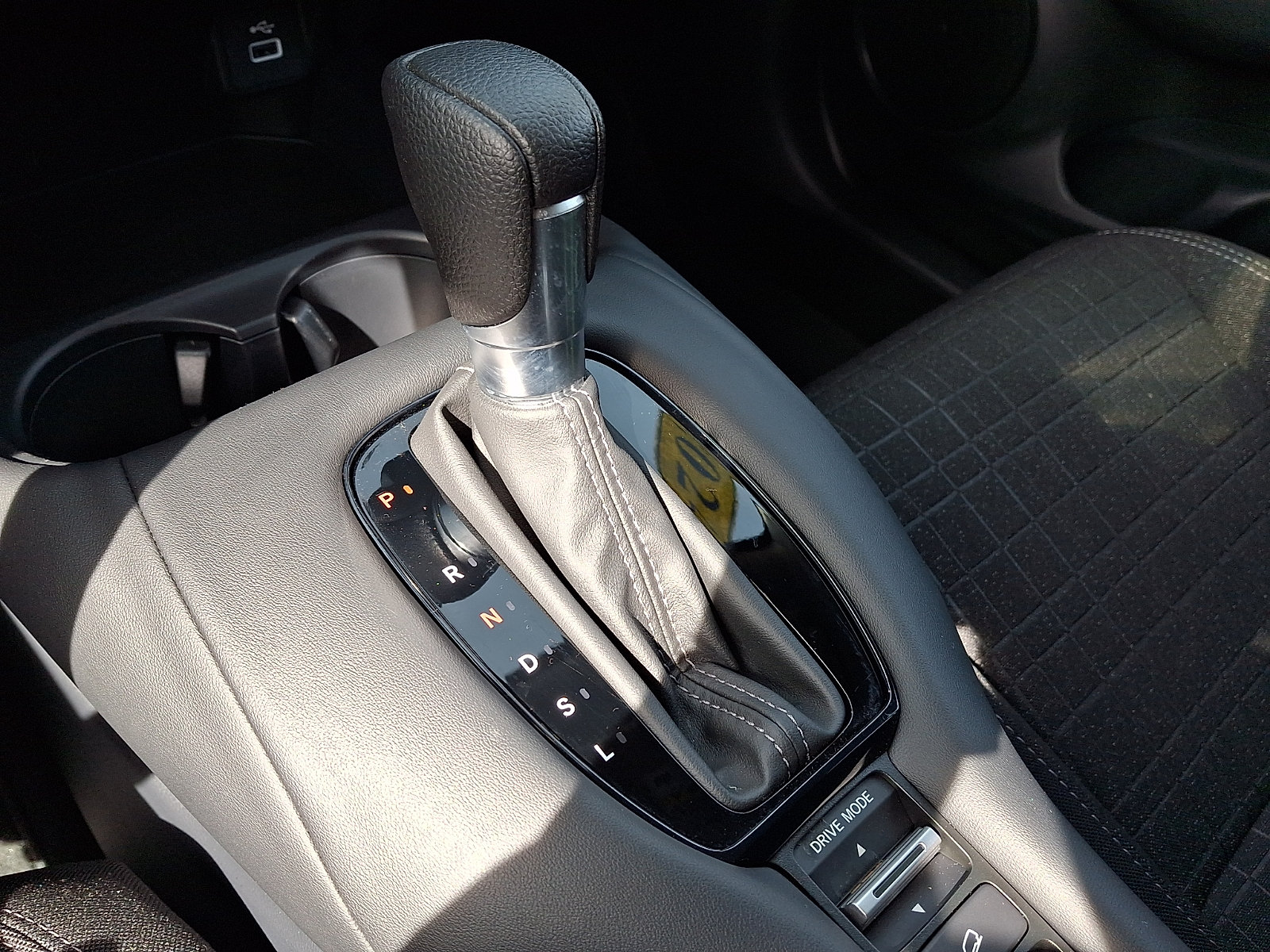 Used 2024 Honda HR-V LX image 14