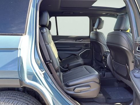 New 2026 Jeep Grand Cherokee L Limited AWD/4WD image 12