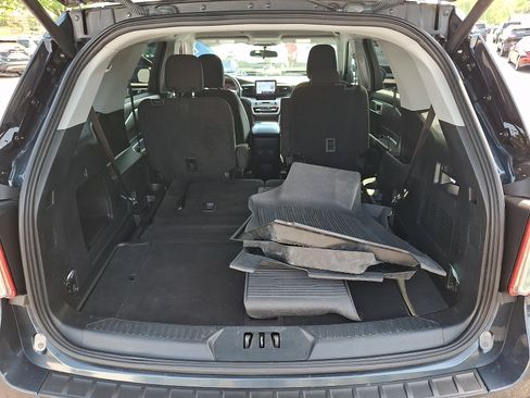 Certified 2023 Ford Explorer XLT AWD/4WD image 29