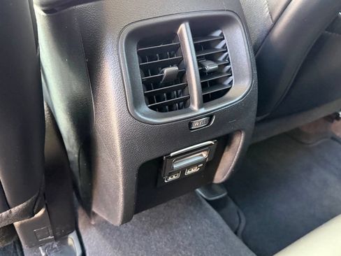 Used 2020 Jeep Cherokee Latitude Plus AWD/4WD image 20