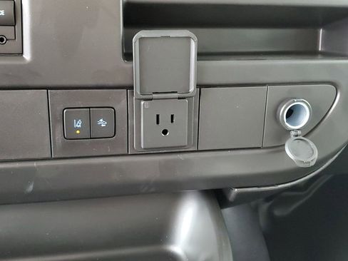 New 2026 Chevrolet Express 2500 image 19