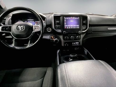 Used 2019 RAM 1500 Big Horn AWD/4WD image 9