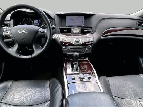 Used 2011 INFINITI M37 w/ Premium Pkg RWD image 15