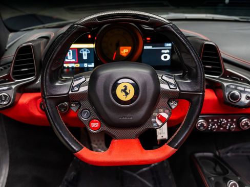 Used 2013 Ferrari 458 Spider RWD image 53
