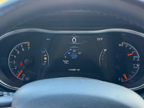 Used 2018 Jeep Grand Cherokee Limited AWD/4WD image 15