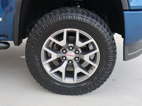 Used 2015 GMC Sierra 1500 SLT w/ All-Terrain Package image 8