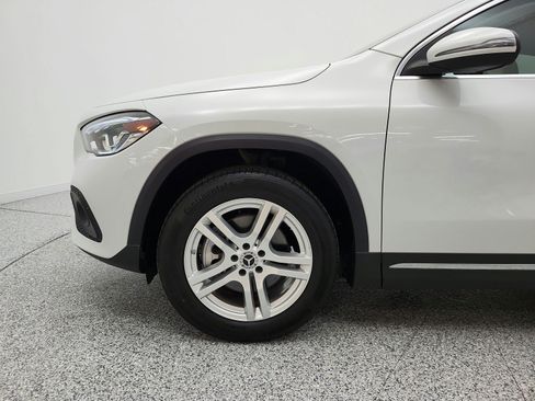 Used 2023 Mercedes-Benz GLA 250 w/ Premium Package image 21