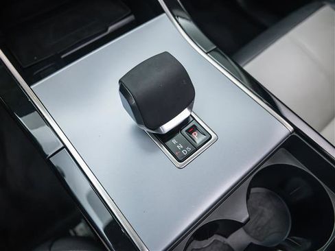 New 2024 Land Rover Range Rover Velar S image 29