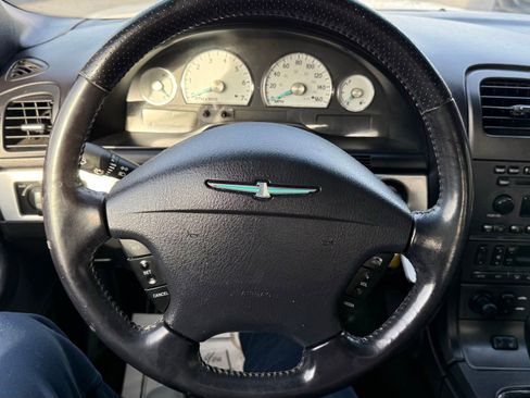 Used 2003 Ford Thunderbird image 35