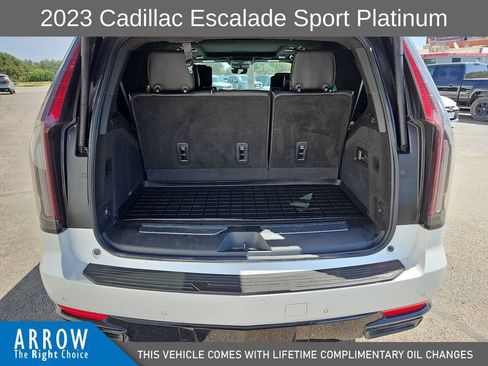 Used 2023 Cadillac Escalade Sport Platinum AWD/4WD image 18