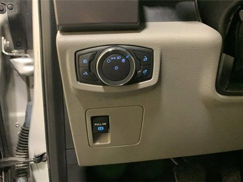 Used 2019 Ford F150 XLT w/ Trailer Tow Package image 31