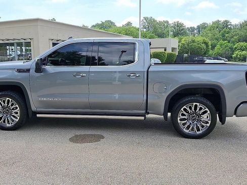 Used 2025 GMC Sierra 1500 Denali Ultimate AWD/4WD image 6