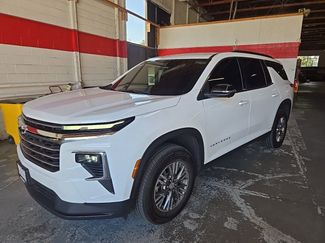 Used 2025 Chevrolet Traverse LT w/ Driver Confidence Package video 1