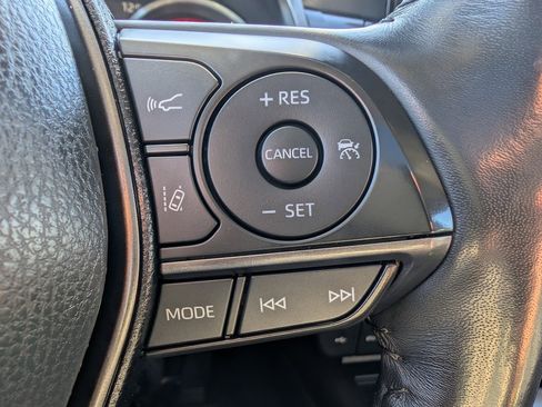 Used 2022 Toyota Camry XSE image 28