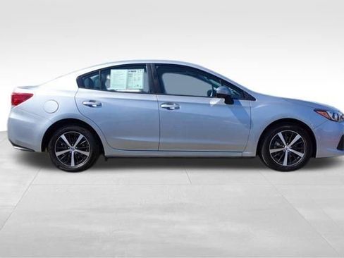 Used 2023 Subaru Impreza Premium image 2