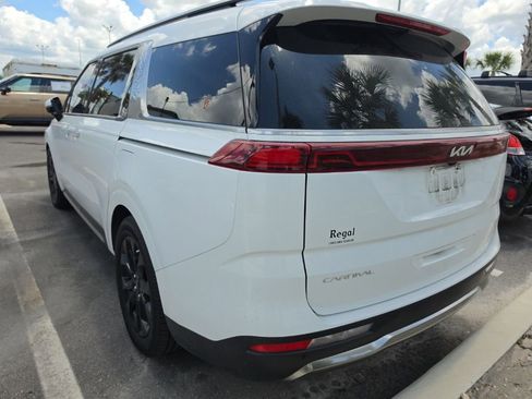Used 2024 Kia Carnival SX Prestige FWD image 7