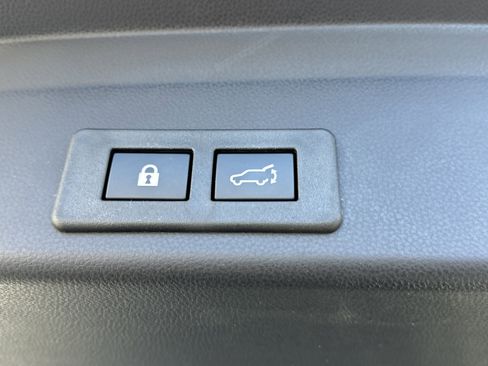 Used 2024 Subaru Ascent Touring image 15