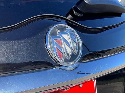 Used 2020 Buick Enclave Essence image 27