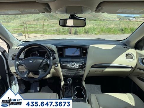 Used 2019 INFINITI QX60 Luxe w/ Essential Package FWD image 30