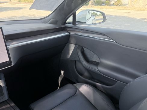 Used 2023 Tesla Model S AWD/4WD image 49