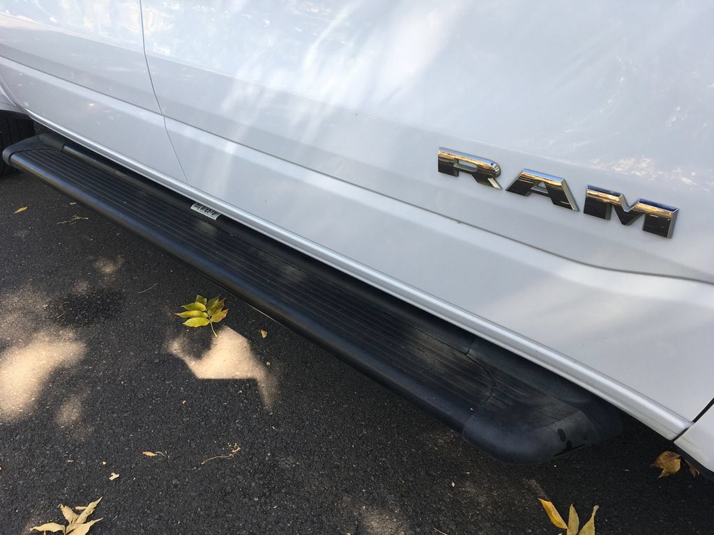 Used 2020 RAM 1500 Big Horn AWD/4WD image 9