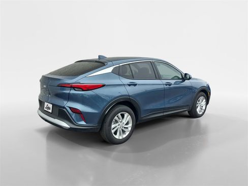 Used 2025 Buick Envista Preferred image 4