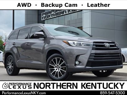 Used 2017 Toyota Highlander SE