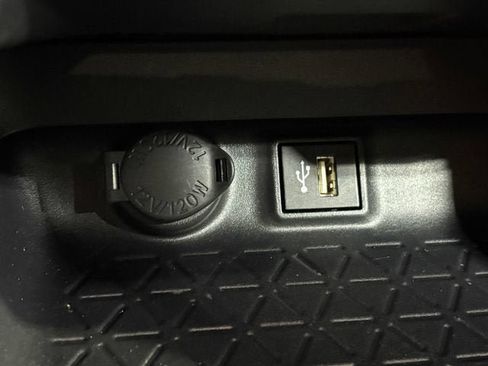 Certified 2025 Toyota RAV4 XLE AWD/4WD image 21