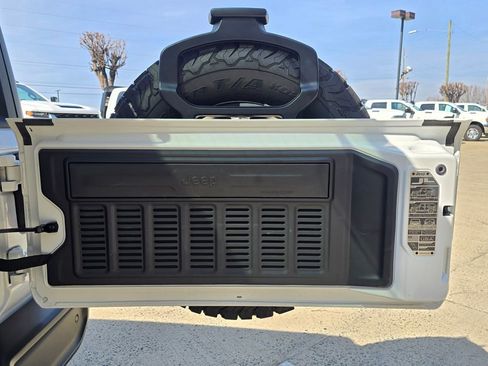 Used 2025 Jeep Wrangler Unlimited Rubicon 4xe w/ Safety Group image 17