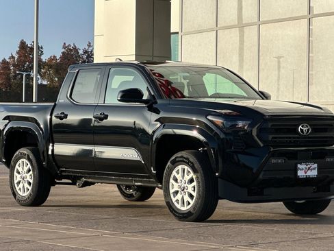 New 2026 Toyota Tacoma SR5 image 2