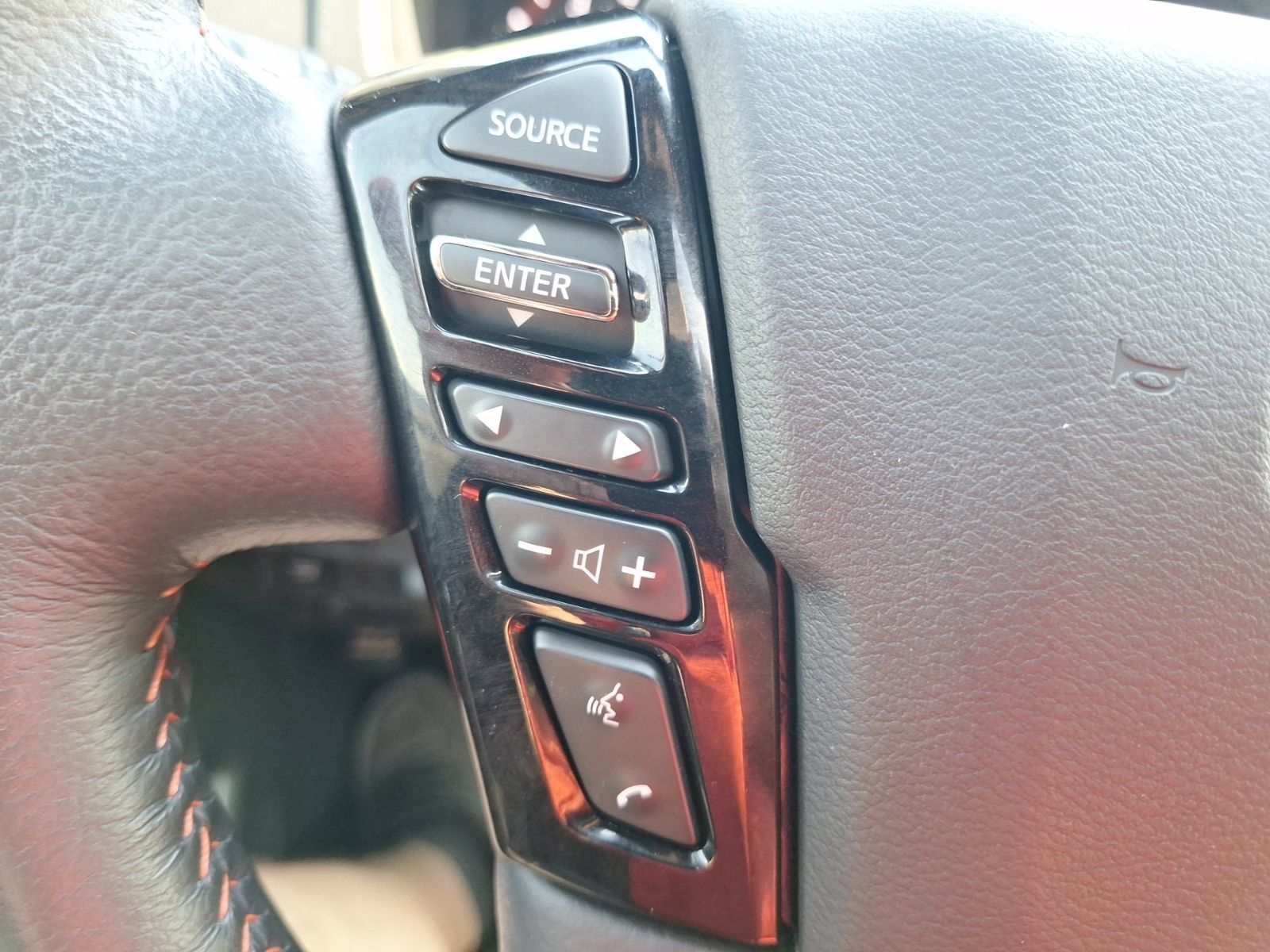 Used 2023 Nissan Frontier Pro-X w/ Pro-X Premium Package RWD image 21