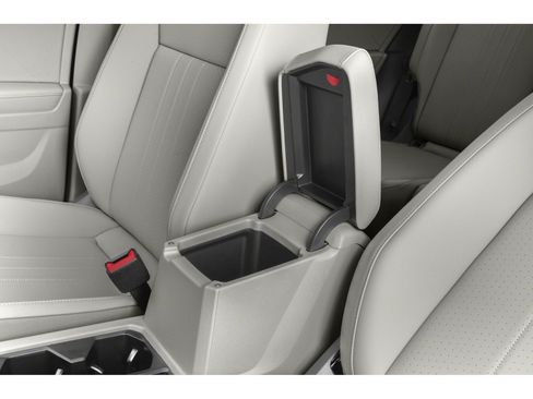 Used 2022 Volkswagen Tiguan SE R-Line image 12