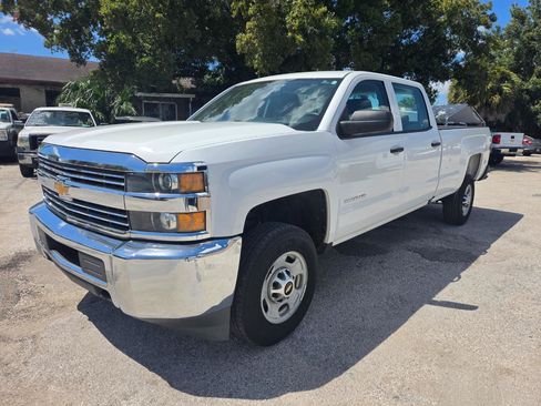 Used 2017 Chevrolet Silverado 2500 W/T RWD image 5