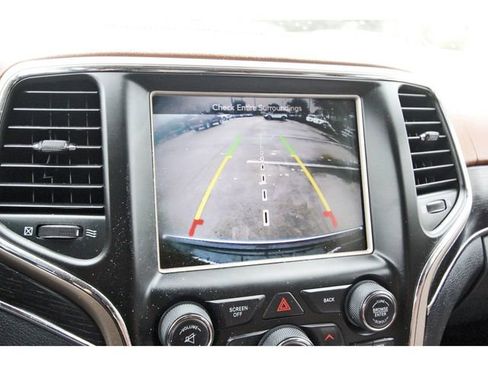 Used 2015 Jeep Grand Cherokee Summit w/ Platinum Series Group AWD/4WD image 23