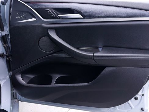 Used 2024 BMW X3 sDrive30i w/ M Sport Package image 39